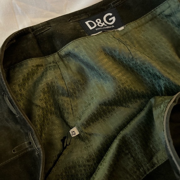 Green suede D&G mini skirt - Picture 5 of 7